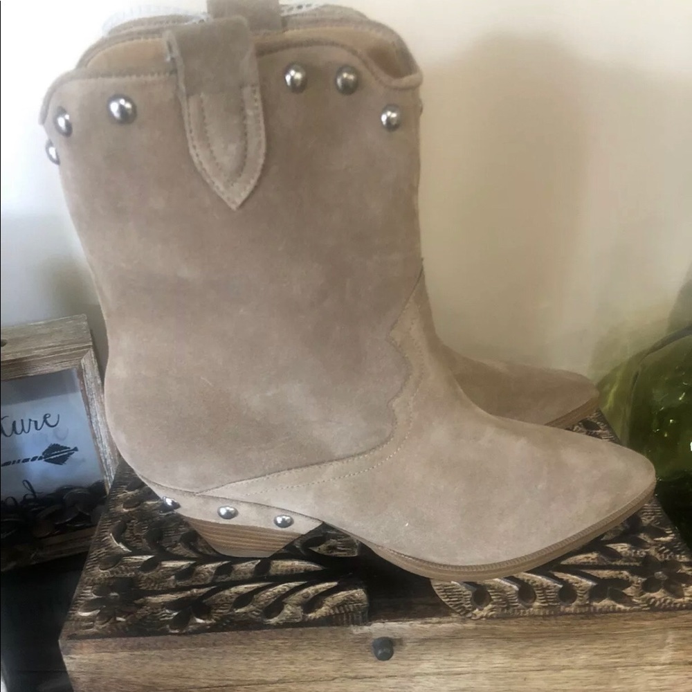 Marc Fisher booties new sz 8.5